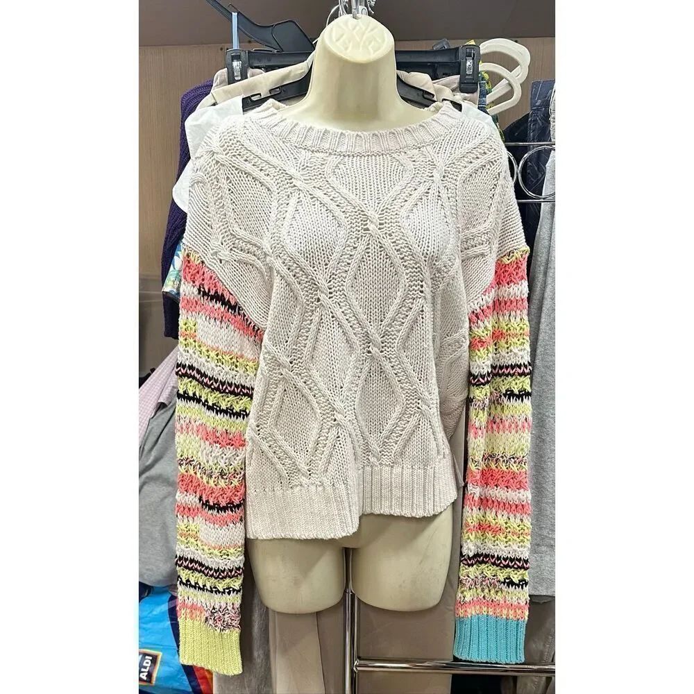 Lisa Todd Pull Over Sweater in Cream NWT Size Small